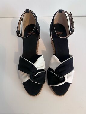 NWT Castañer Black & White Knot Ankle-Strap Espadrille Wedges, Size EU 40.